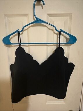 SHEIN Black Scalloped Crop Cami Top